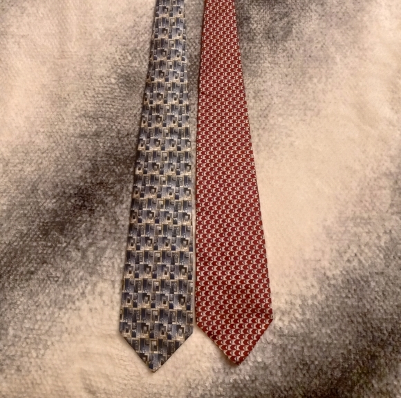 Barrington set of 2 100% silk neckties - Picture 2 of 12